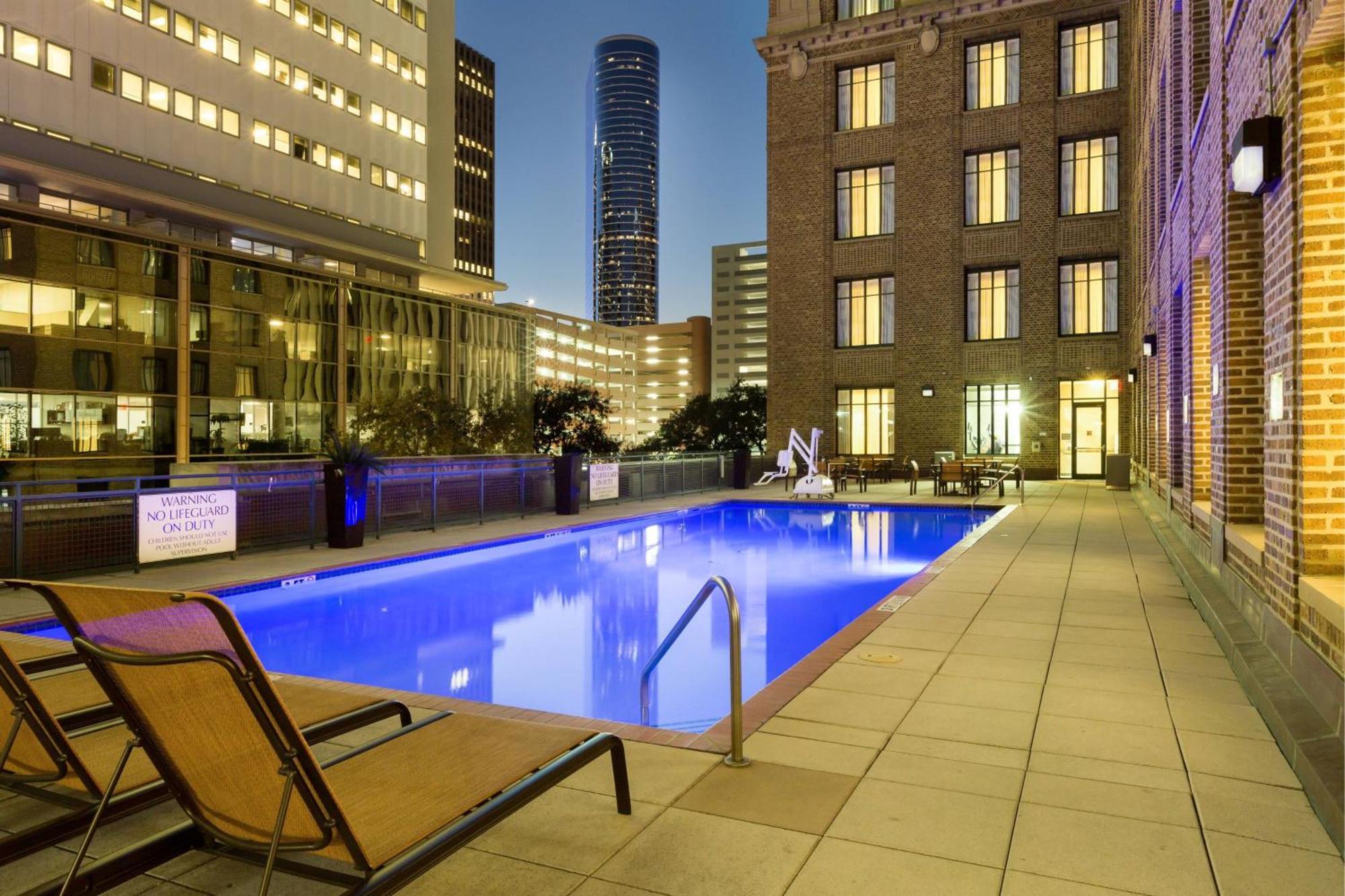 Residence Inn Houston Downtown/Convention Center Buitenkant foto